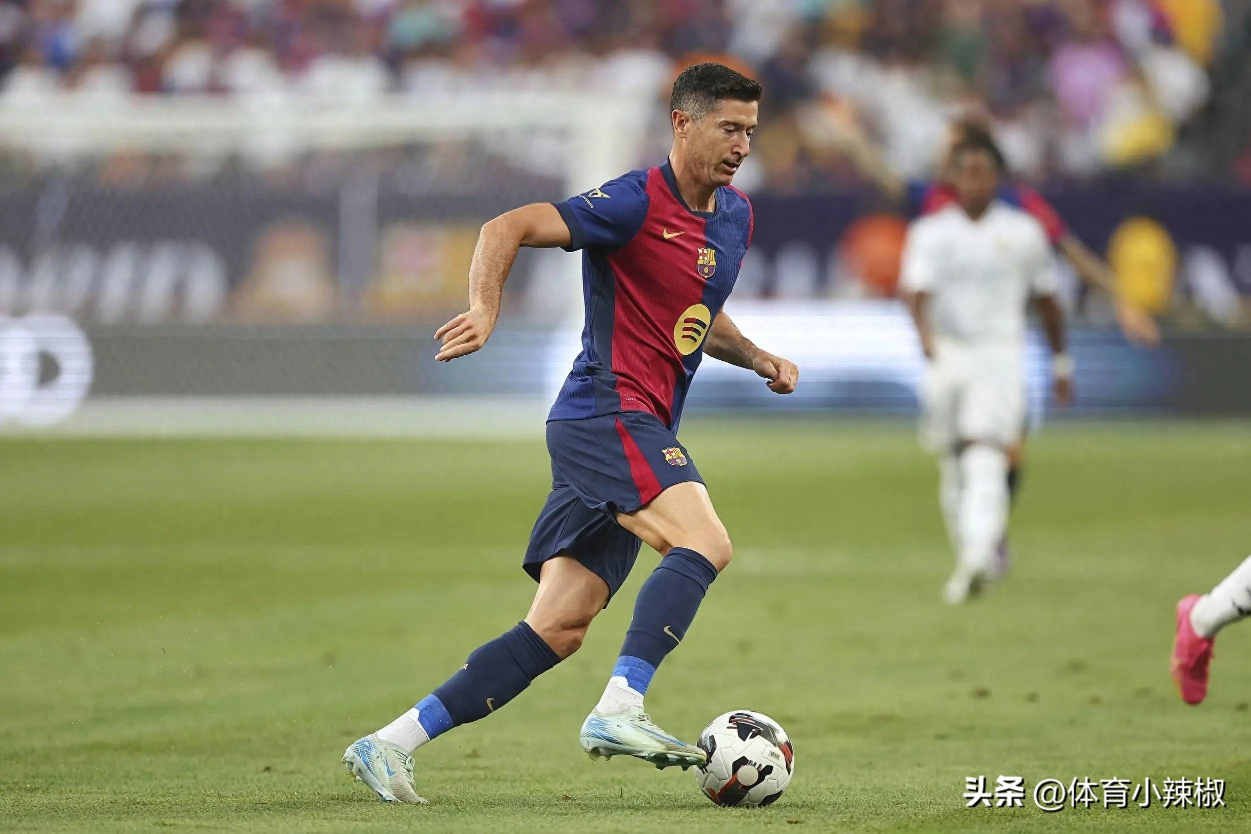 包含西甲激情夜，精彩射门、精彩扑救轮番上演的词条