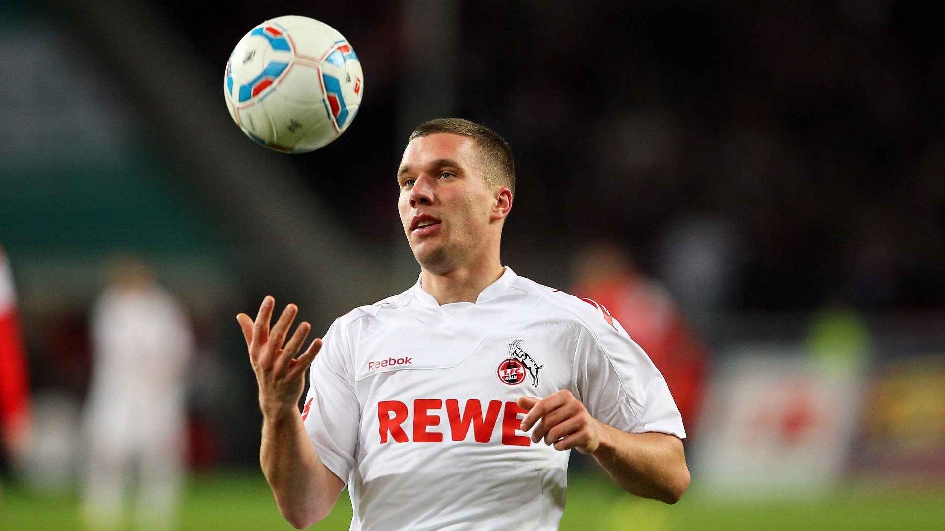 九游网-法甲明星强势崛起：新星带领球队冲击冠军，法甲球员名单